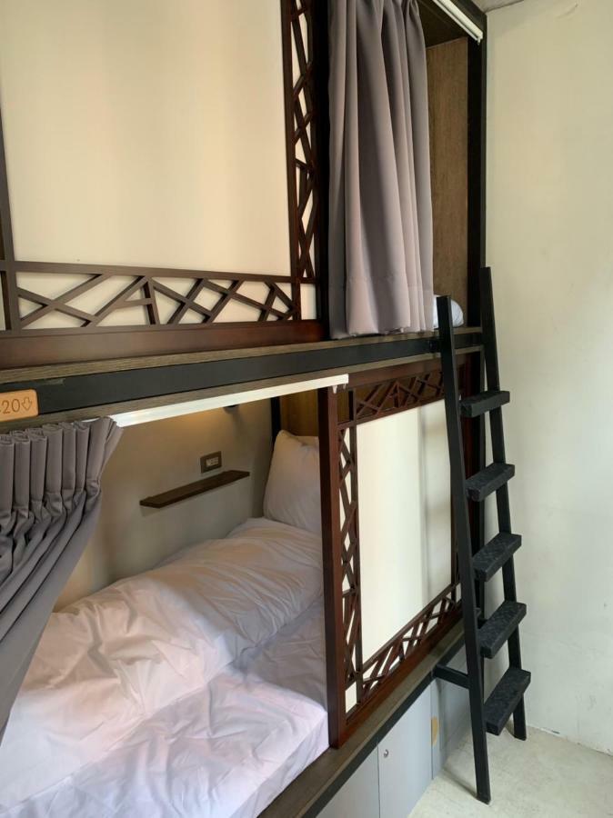 Dan Hostel丹居青旅 Taipei Bagian luar foto