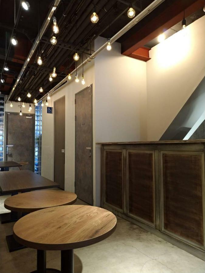Dan Hostel丹居青旅 Taipei Bagian luar foto